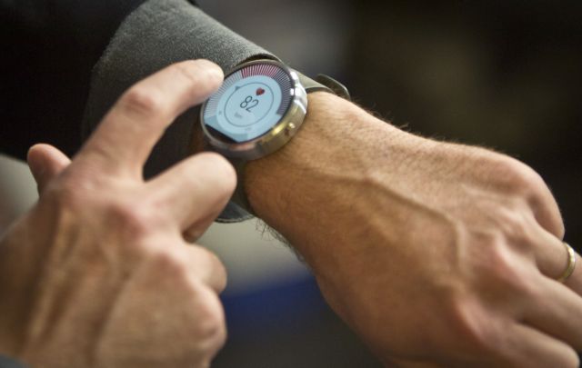 Στα 299 ευρώ το Moto360, το στρογγυλό smartwatch της Motorola
